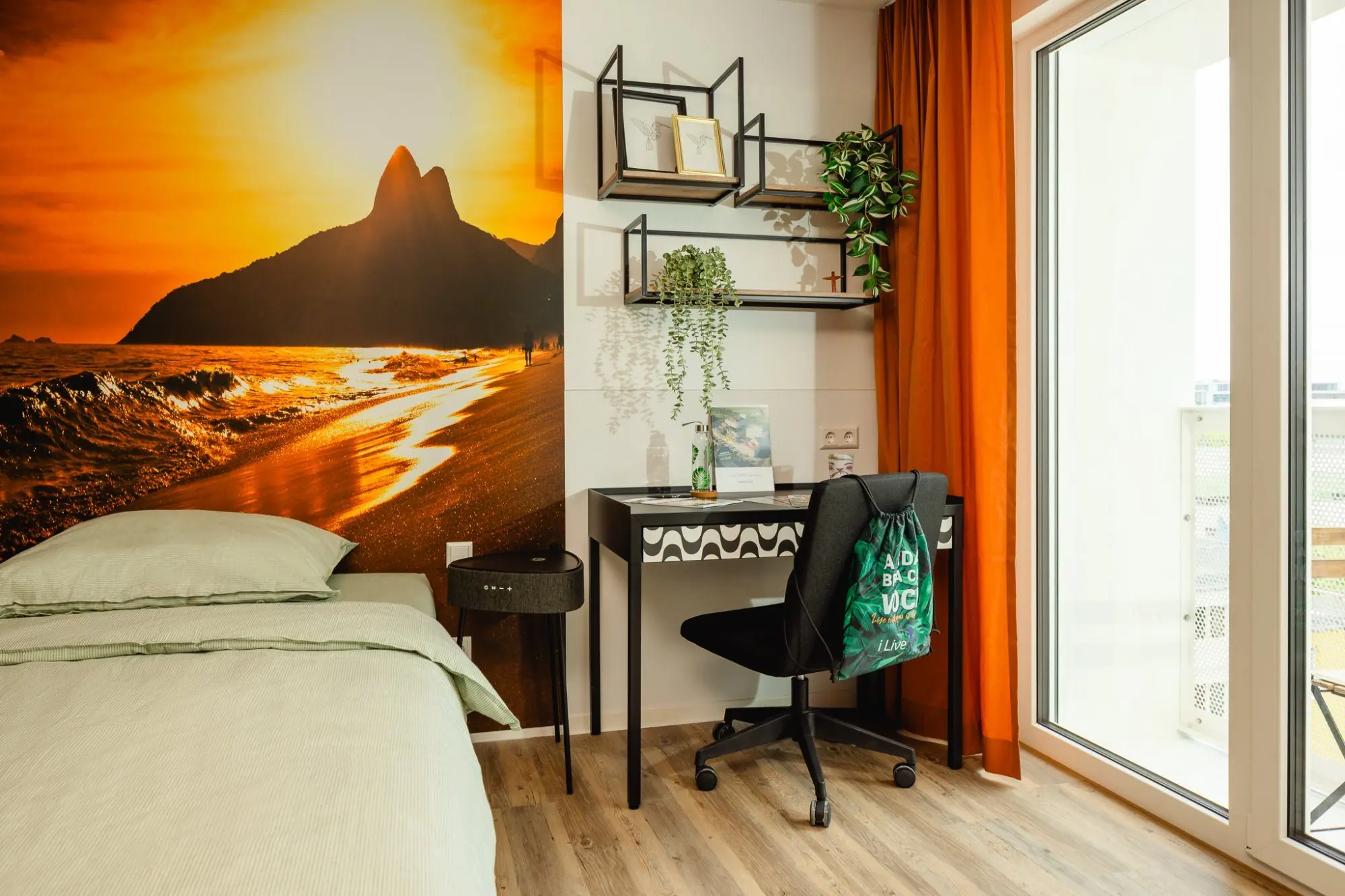 i Live Room